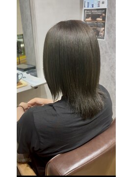 プーパ ヘアーユニ(pupa hair uni) レッドよりからのカーキ