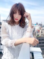 エル(elle)&nbsp;シースルーバング×透明感ベージュで小顔に見せるヘア錦糸町南口