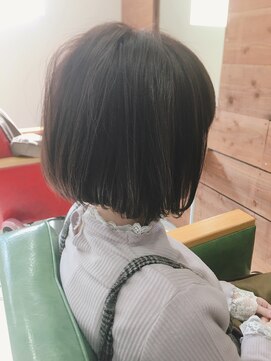 バモラヘアー Vamola hair 前下がりボブ