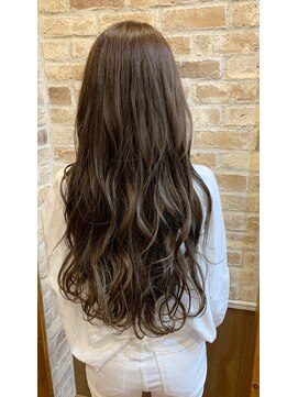 ティンク センター南 (Tink) シアベージュカラー