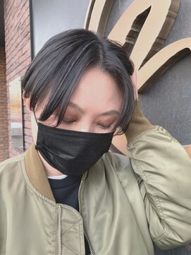 モードファクター デザイナーズサロン(mode Factor designer's salon) ハンサムショート×暗髪×センターパート