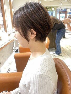 ネオリーブ クタ 町田店(Neolive kuta) 大人ショート【町田、町田駅211207】