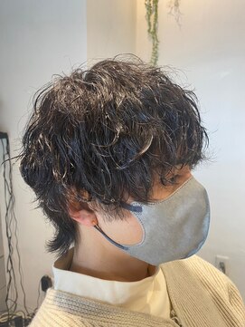 クレヨン ケース(Crayon case) メンズ 前髪長め無造作ふんわり波巻きパーマ