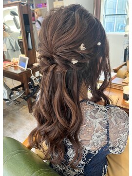 マリアバイアフロート(Maria by AFLOAT) ツイストハーフアップ