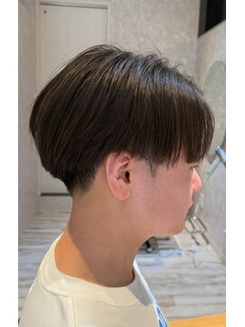 アテーサ 赤羽店(ATTESA) 刈り上げセンターパート/[赤羽/赤羽岩淵]