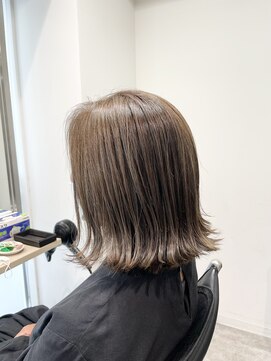 デイジー エマノン 吉祥寺(daisy EMANON) 大人グレージュボブ〔白髪ぼかし/脱白髪染めハイライト〕