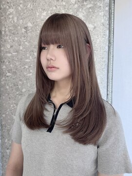 サンク 原宿 表参道(cinq) ダブルカラー顔周りレイヤーカットミルクティーベージュ前髪韓国