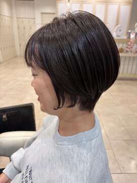 アッシュ 仙川店(Ash) 20代30代40代50代耳かけショート前髪ありハンサムショートカット