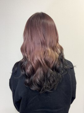 モア(moa) ピンクベージュ×ブラック