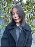 小顔見せな顔まわり！チャレンジしやすいミディアムレイヤー