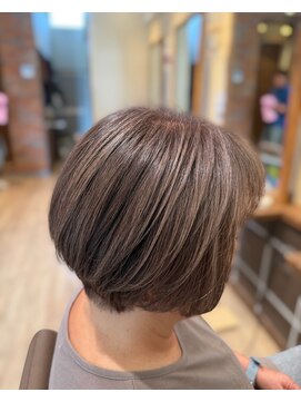 ジャミン 長嶺店(Jammin.) ショートボブ×白髪活かし似合わせカット