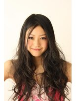 トリビュート(Tribeaut) 長くても軽やか！リズミカルなウェーブヘア