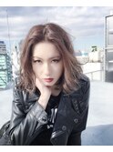 大人かわいいミディアムヘア/ラフウェーブ