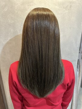 ニマルニーニー バイ ヤスオカ(2022 BY YASUOKA) インナーカラーレイヤースタイル