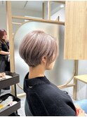 刈り上げショート、ミルクティーベージュ