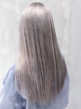 アイティーバイアルバム 松戸店(IT by ALBUM) ホワイトブロンド美髪韓国ヘア顔周りレイヤーロング_ba545072