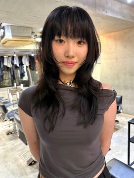 ナループロアボタン(Nalu pu loa BOTAN) レイヤーカット/ロングウルフカット/透明感カラー