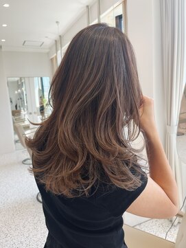 オン キャナルシティ博多前店(on) 【晴音】大人ハイライトベージュ×ミディアムレイヤー