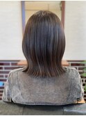 ナチュラルグラデーションカラーの切りっぱなしロブ