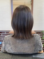 ヴィント(Vint.) ナチュラルグラデーションカラーの切りっぱなしロブ