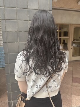 トマト(TOMTO) 【RYOHEI】ミディアムパーマ_スパイラルパーマ_コテ巻き風パーマ