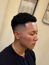 ジェイソン(JASON)&nbsp;◆男らしさを極めた重厚スタイル◆ 極道パーマ × ハイフェード