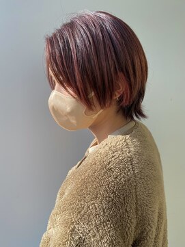 ヒャッカ(hyakka) インナーカラーがポイント！お洒落ハンサムショート