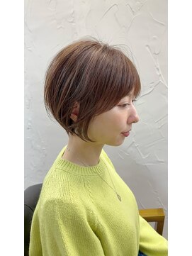 エゴイスト(EGOIS&) 魅せるグレイヘア×大人美人ショート