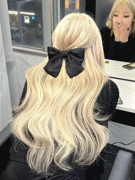 リアオオサカ テラス 梅田(Ria OSAKA terrace) 韓国ロングヘア×シールエクステ×ホワイトミルクティー