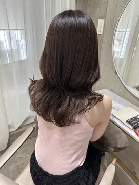 ニティー(Ngiti) くびれ巻き　グレージュカラー