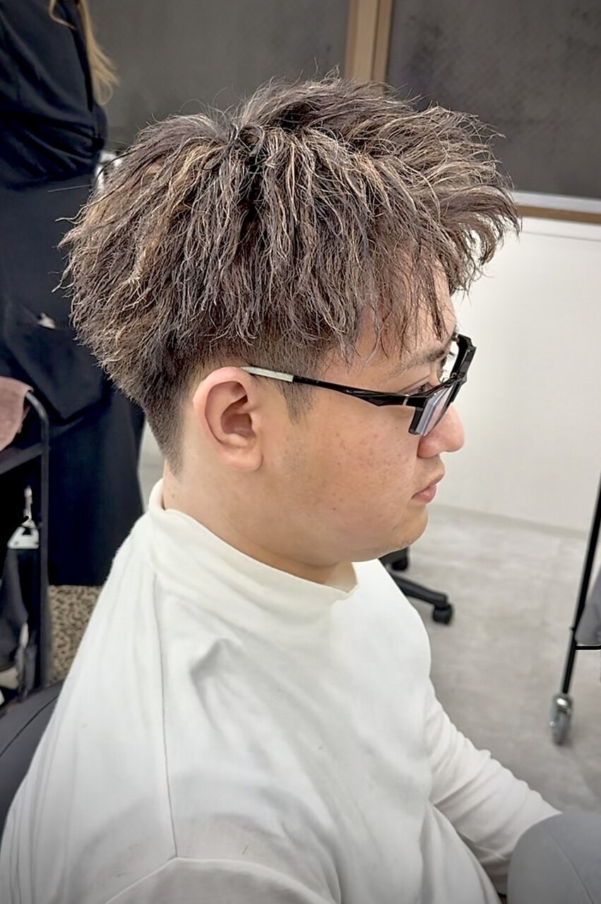 派手髪】金メッシュツイスパ：L235419132｜エイトサッポロ 札幌大通り