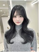 韓国レイヤーカット×透明感カラー くびれヘア ストレート