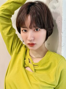 メゾンドムニ 恵比寿(Maison de MUNi) 韓国風ウルフレイヤーカット小顔ひし形ミルクティーブラウン