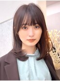 内巻き/レイヤー/セミロングヘア/鎖骨下/前髪カット/小顔
