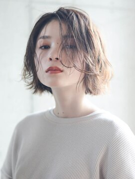 エムクランメイクス 原宿 表参道(m.clan MAKE'S) 大人かわいい ショートパーマ 大人ガーリー ネイビージュ 黒髪