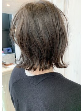 キャアリー(Caary) 福山市髪質改善ストレートCaary人気 濡れ髪切りっぱなしボブ