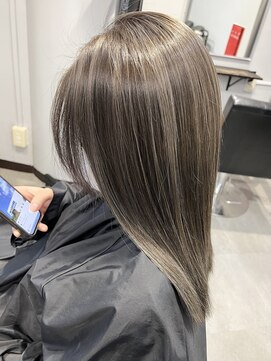 ベア(Bear) グレージュハイライトくすみカラーベージュカラーダブルカラー