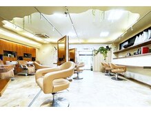 ラウンジ モリオ イケブクロ(Lounge MORIO Ikebukuro)の雰囲気（開放感のある空間でゆったりくつろぎながら綺麗に☆ショートヘア）