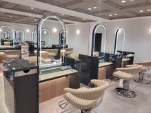 e.m.a プレミアムビューティーサロン 栄駅店(e.m.a PREMIUM BEAUTY SALON)