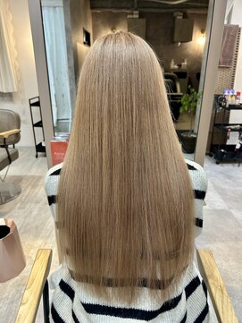 エルバイラビス 大宮(elu by lovis) 《SYUYA》ミルクティーブロンド/韓国風/レイヤーロング