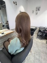 リーオオサカ(Lee Osaka) ベージュカラー×東芽生