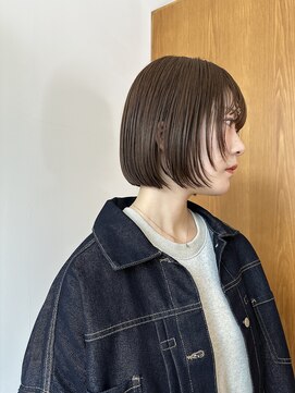 ルーイ(LOUIE) ・・・ザクっとレイヤーボブ・・・