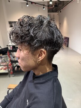 イズ(iss) メンズパーマ