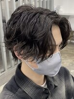 フィフス 栄(fifth)&nbsp;名古屋栄ツイストスパイラルパーマセンターパート無造作30代