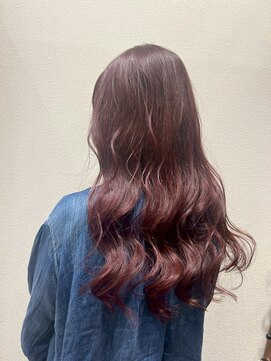アクセ 大人可愛い透明感カシスレッド艶カラー髪質改善ウェーブロング