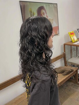 マーシー(MAAAAAC) ウルフパーマ【小倉/パーマ/パーマ女子/ウルフ/ロング】