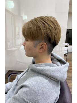 イタクラ 赤道店 (ITAKURA) ダブルカラー／ベージュカラー／抜きっぱなし／メンズショート