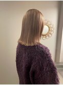 髪質改善切りっぱなしボブミルクティーベージュダブルカラー