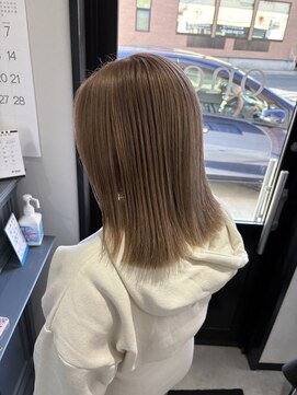 ワンス(once) ミルクティーグレージュカラー