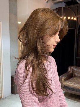 ノラ ヘアーサロン(NORA HAIR SALON) ハッシュカットロングクリームベージュ赤み消しカラーウルフ